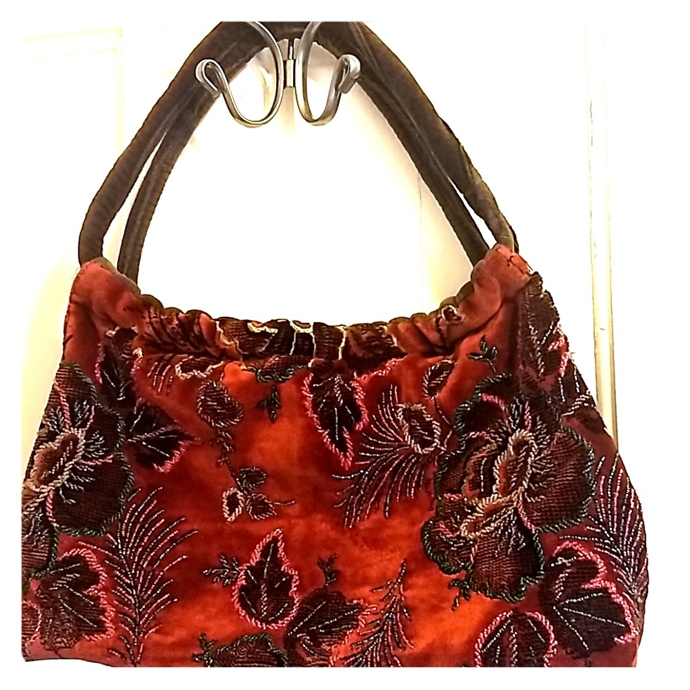 Vintage Embroidered and Beaded Floral Purse